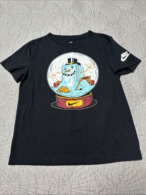 Nike Kids' Black Graphic Snow Globe T-Shirt, EUC, Size 7